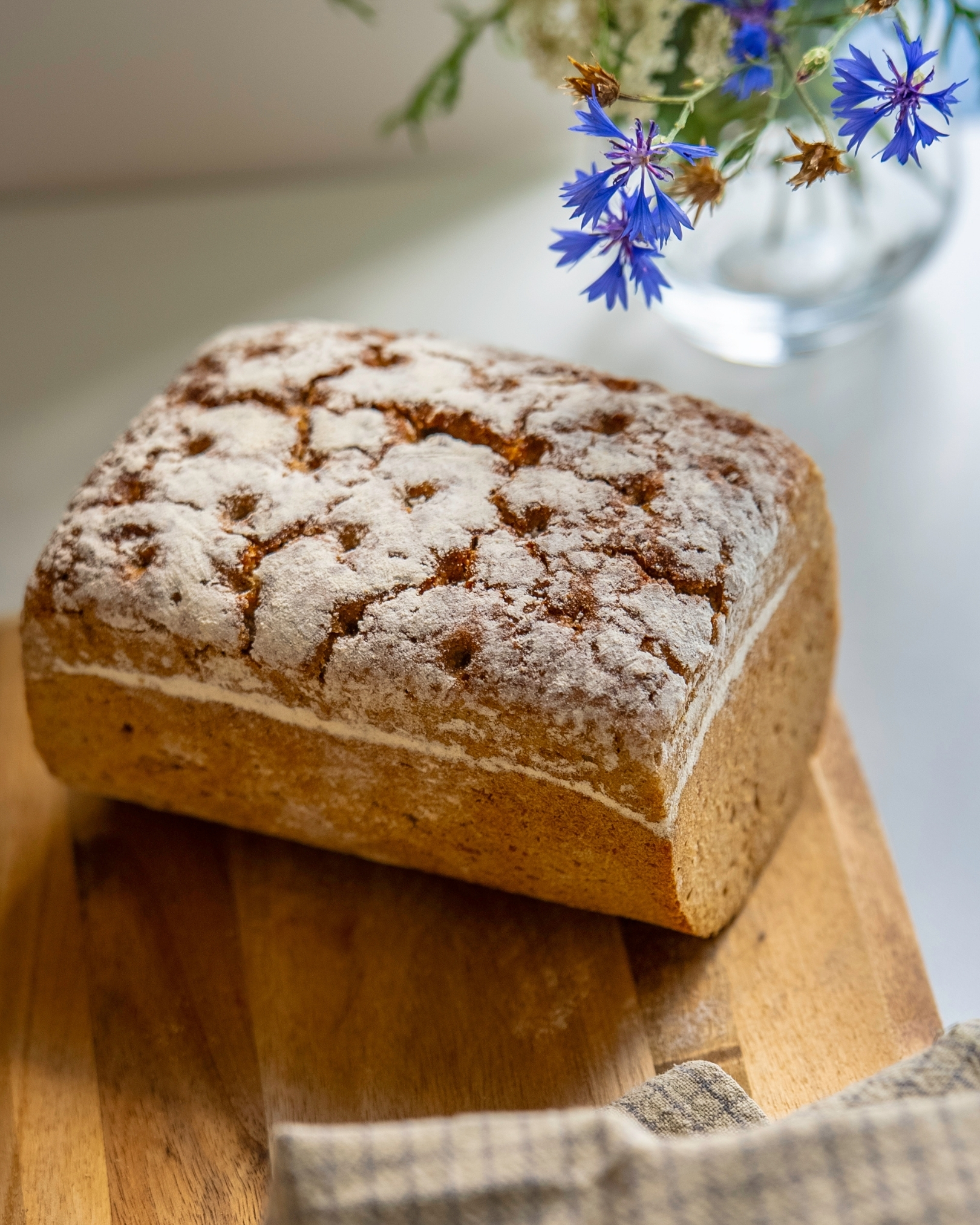 Chleb pełnoziarnisty żytni